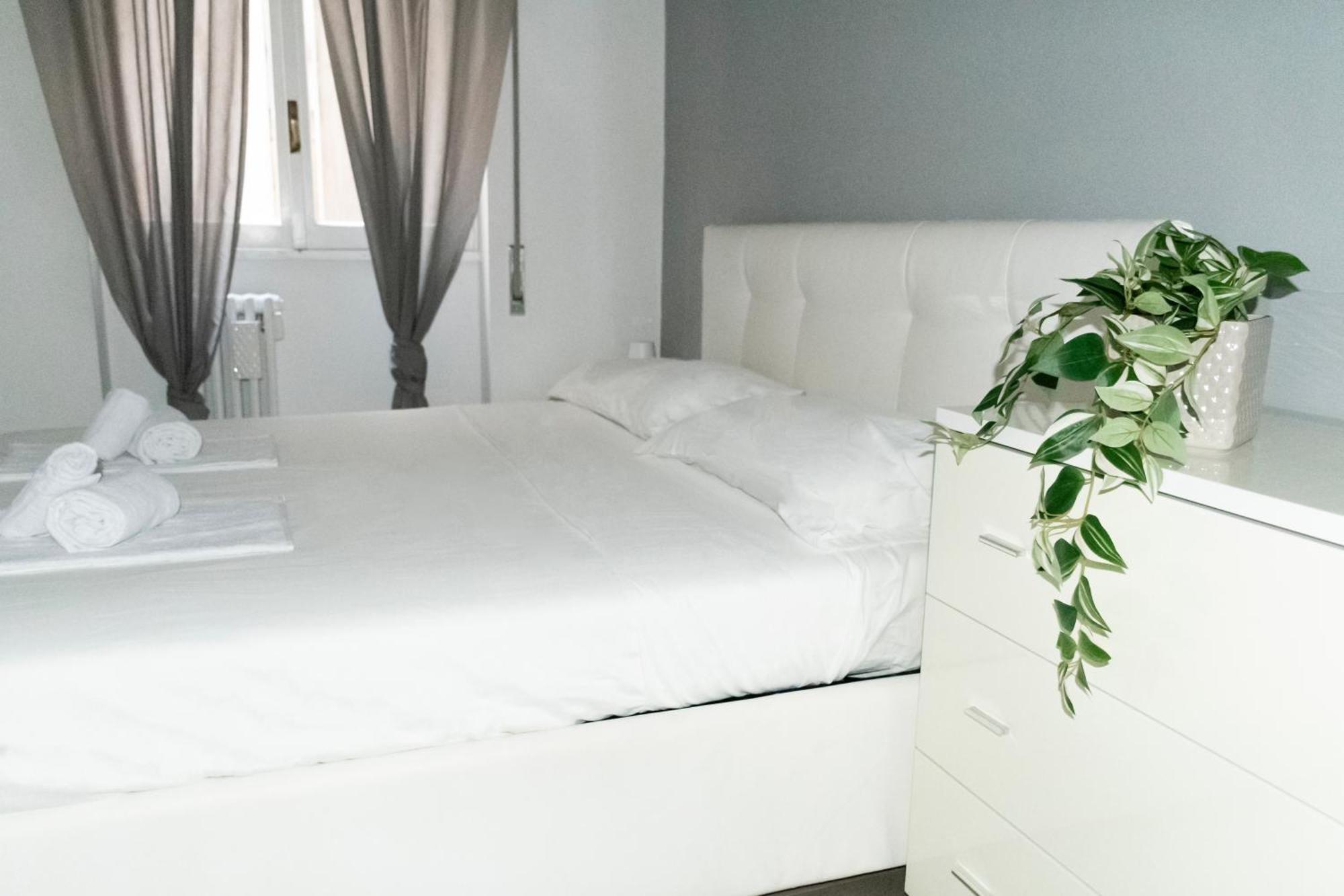 Savorelli Vatican Apartment Rom
